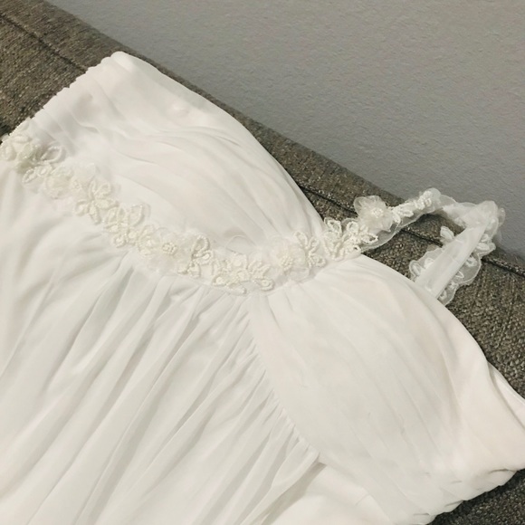 (Sold)White long women dress - Picture 2 of 3